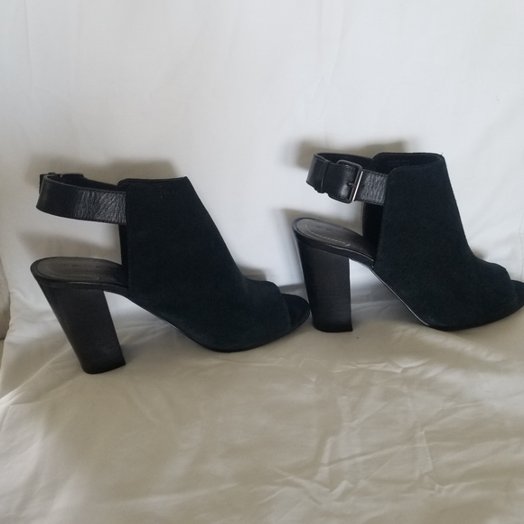 TAHARI Margaret Black Suede PeepToe Sandals Slingback Heels Women’s Size 7 M - Picture 9 of 11